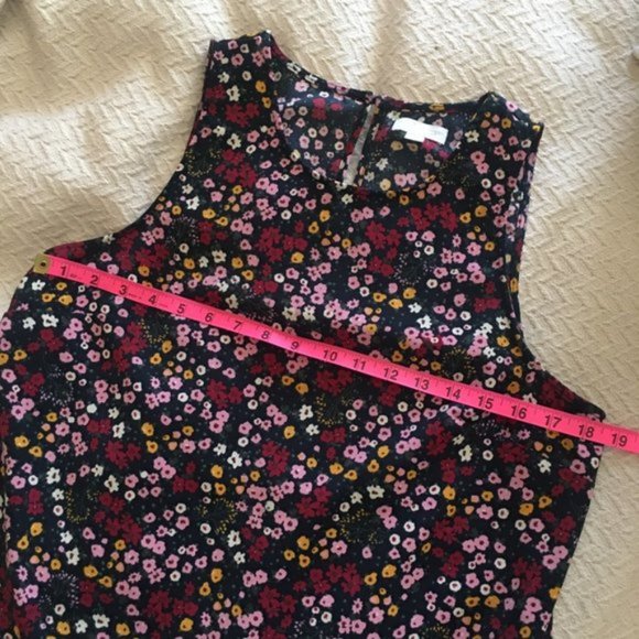 14th & Union navy spring dainty floral tank top - Picture 3 of 8